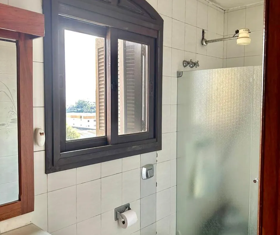 Imagem Casa à venda em Caxias do Sul, Rio Branco, com 2 quartos, 403m2