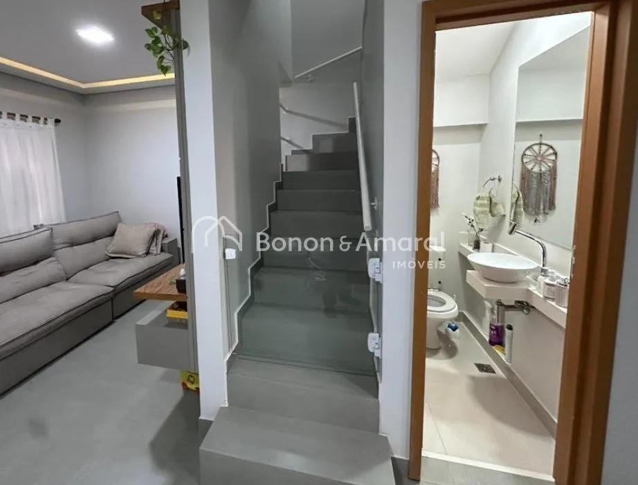 Imagem Charmoso sobrado de 3 quartos à venda no condomínio Barão Ville
