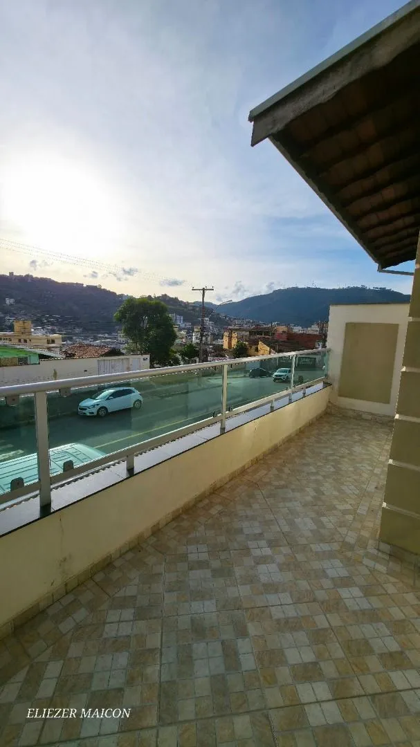 Imagem Casa a venda com 3 quartos na rua fosco pardini em Poços de Caldas - MG