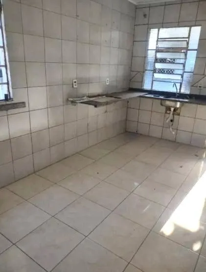 Imagem Casa no Sarandi de 2 dormitórios e pátio