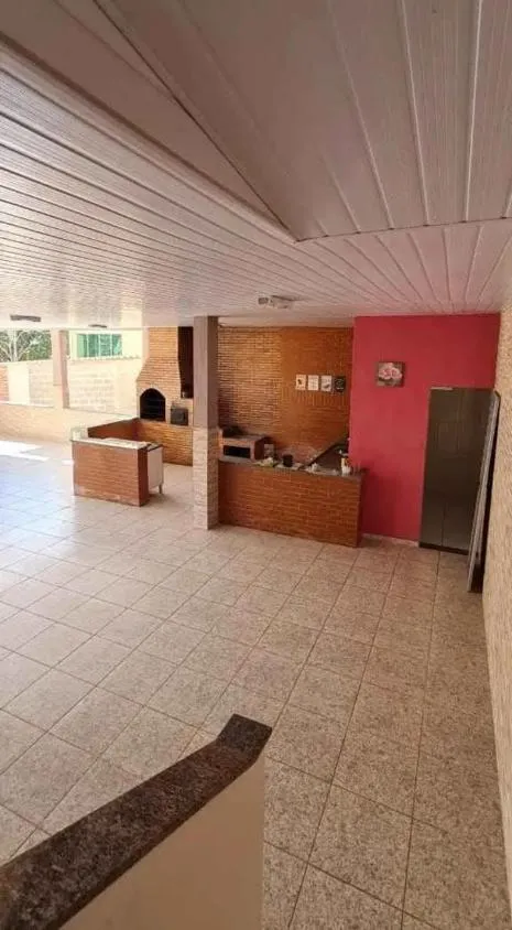 Imagem Vendo uma ótima casa na cidade de Passatempo/MG ( valor 650.000,00 )
