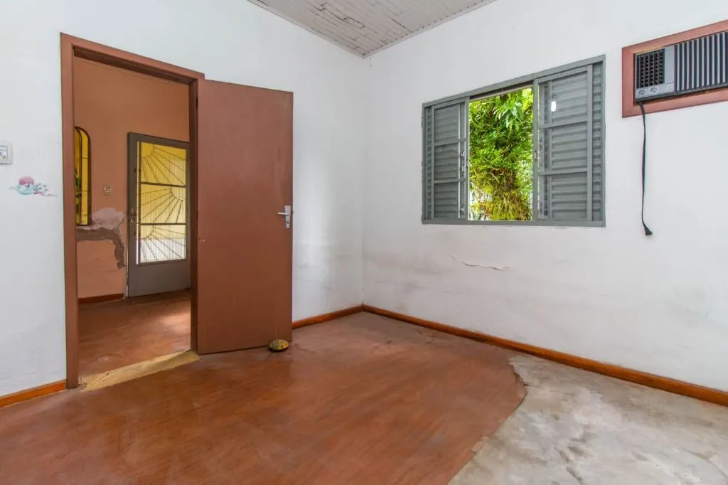 Imagem Casa com 3 dormitórios, 1 vaga e 74m² no bairro Cristo Redentor