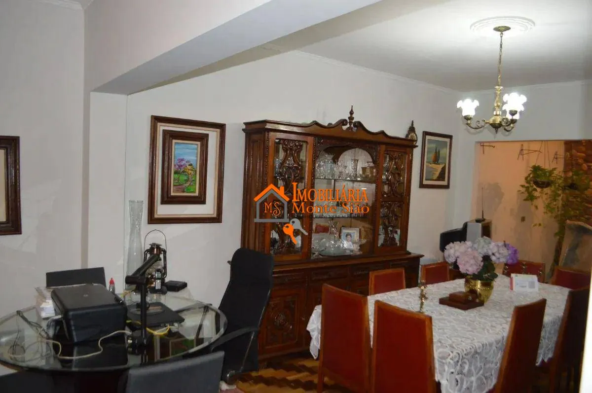 Imagem Casa com 3 dormitórios à venda, 400 m² por R$ 2.769.000,00 - Vila Galvão - Guarulhos/SP