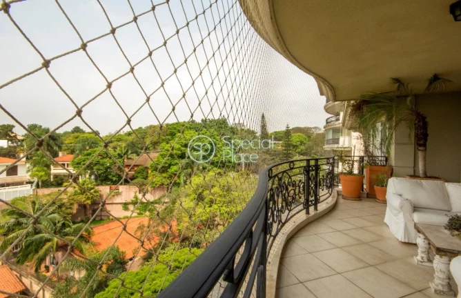 Imagem Excelente apartamento com 367m² na melhor rua do Jardim Guedala. Ótima planta com ambientes amplos...