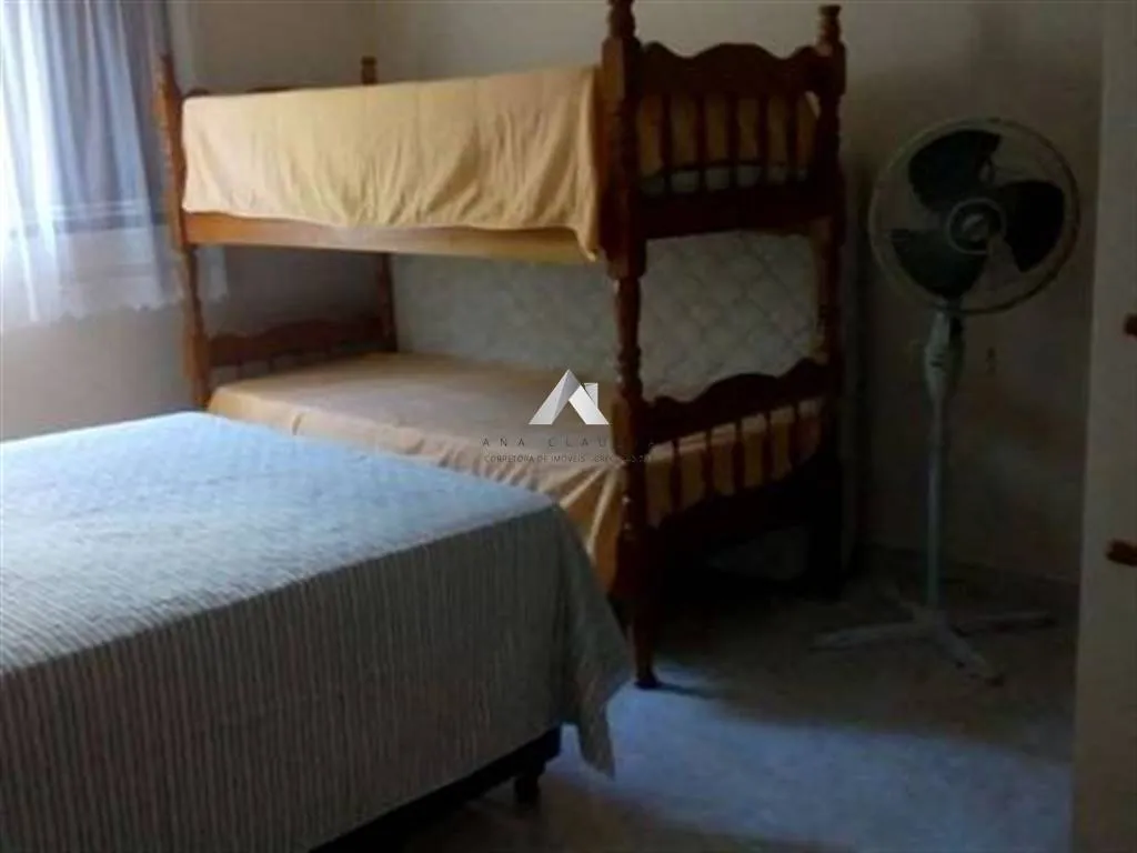 Imagem Casa lado praia a 60 metros do mar, otima localização em Mongaguá