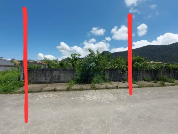 Foto do imóvel Terreno bem localizado de 300m² - Jardim Stela Maris -Martim de Sá