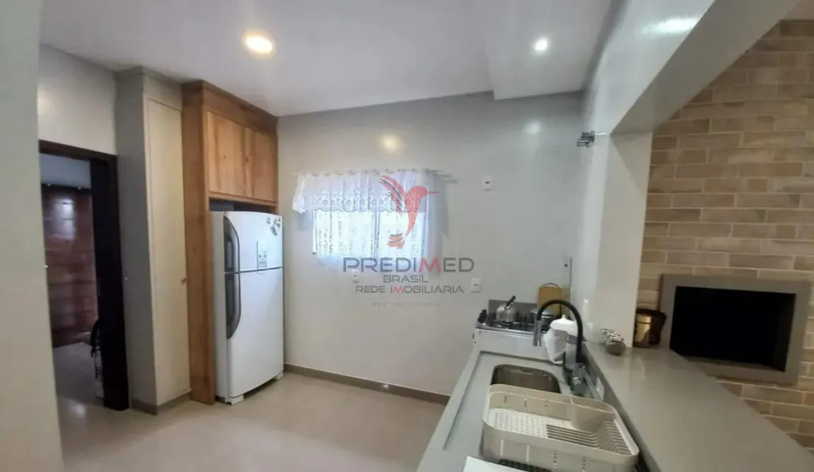 Imagem Casa semi mobiliada. Suíte mais dois quartos