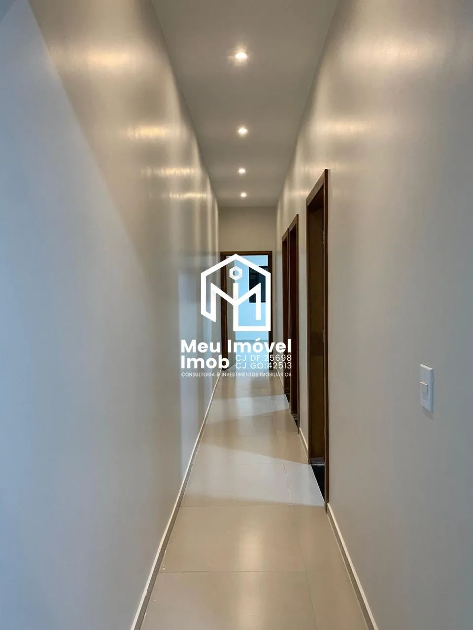 Imagem Casa 03 Quartos 1 Suíte 3 Vagas 120m² Luziânia/GO
