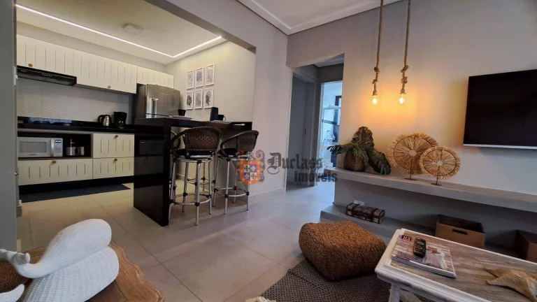 Foto do imóvel Apartamento com 2 dormitórios à venda, 56 m² por R$ 595.000,00 - Praia das Toninhas - Ubatuba/SP