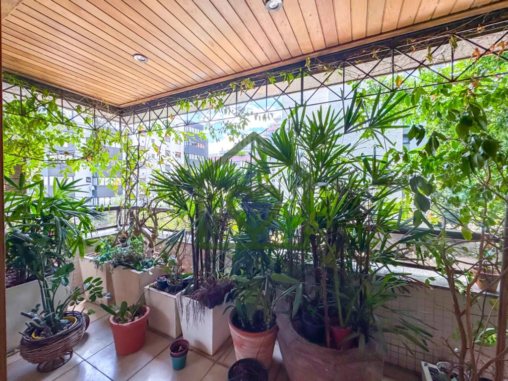 Imagem Apartamento de gestão da Label Brokers de 333 m² no bairro Bela Vista, em Porto Alegre. 
 
Amplo l...