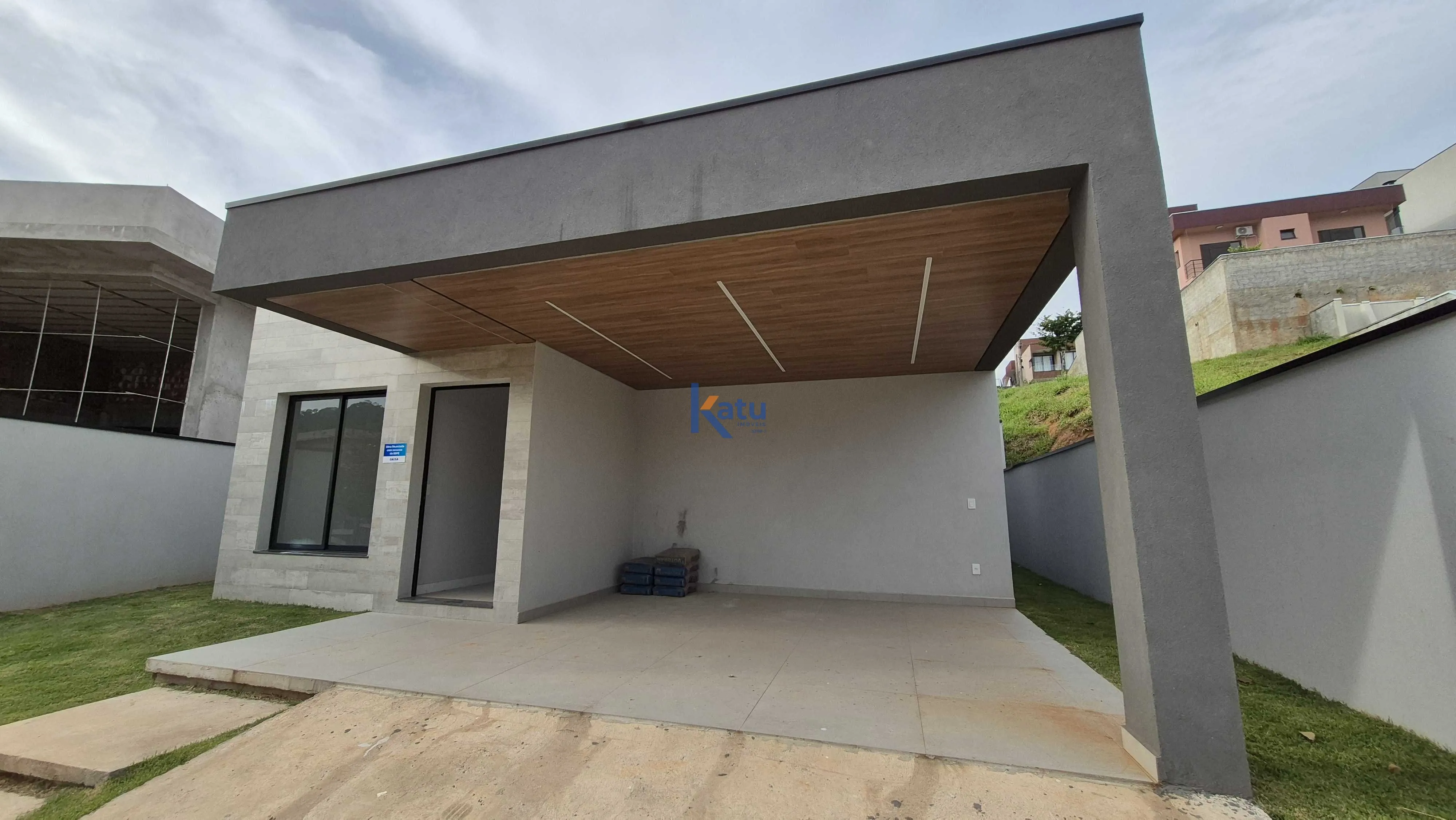 Imagem Linda casa moderna à venda no desejado condomínio Ibi Aram II, localizado em Itupeva. O imóvel po...