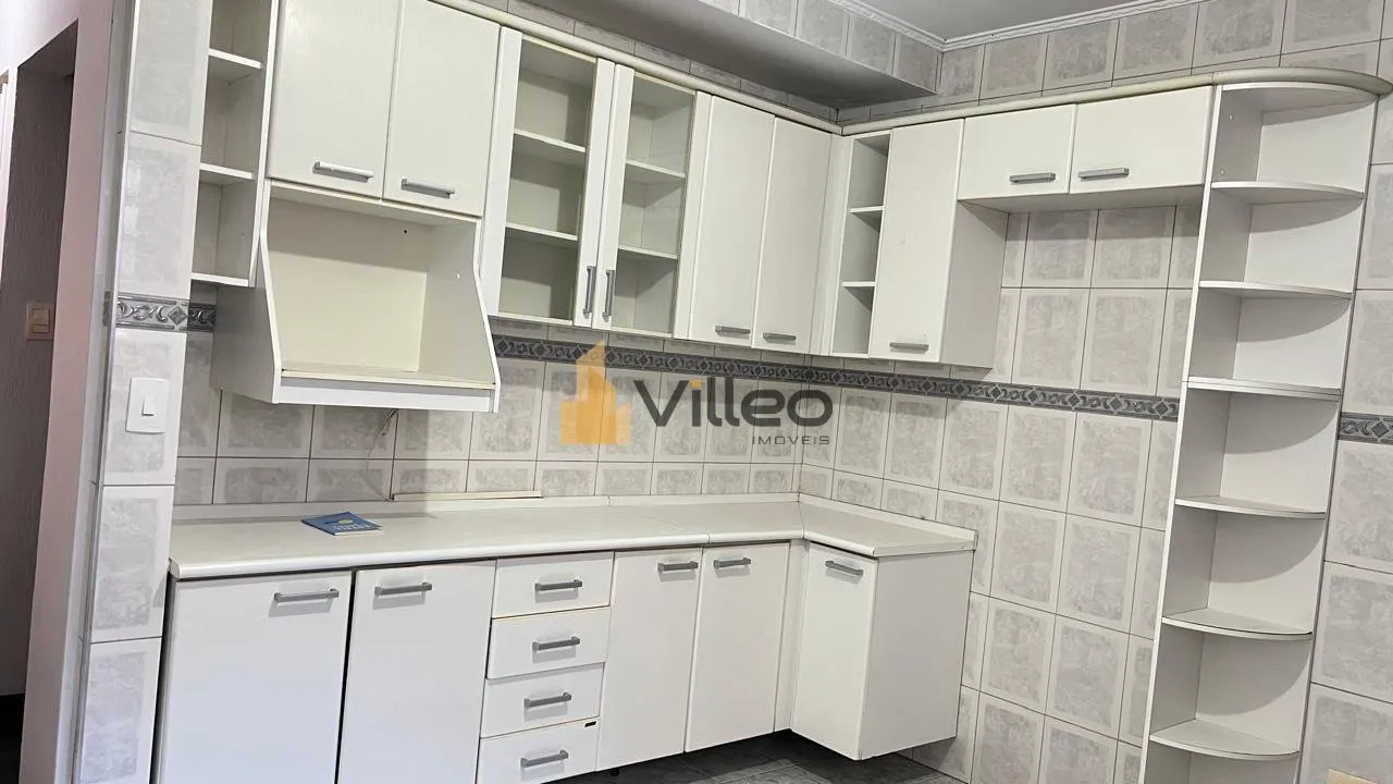 Imagem No coração da Vila Guaraciaba, esta residência une praticidade, privacidade e um espaço generoso...