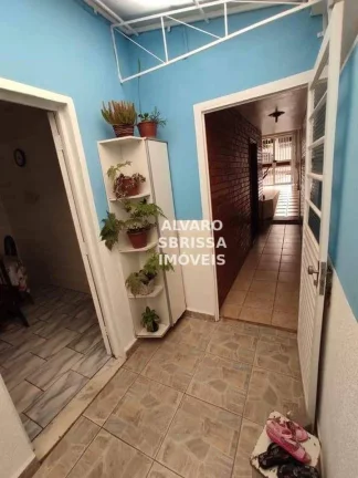 Imagem Casa com três dormitórios sendo 1 suíte e 5 vagas de garagem no bairro Vila Leis em Itu SP