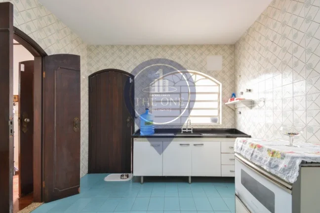 Imagem Casa à venda na Saúde, São Paulo-SP: 5 quartos, 3 suítes, 2 salas, 4 banheiros, 3 vagas, 309m². Venha conferir!