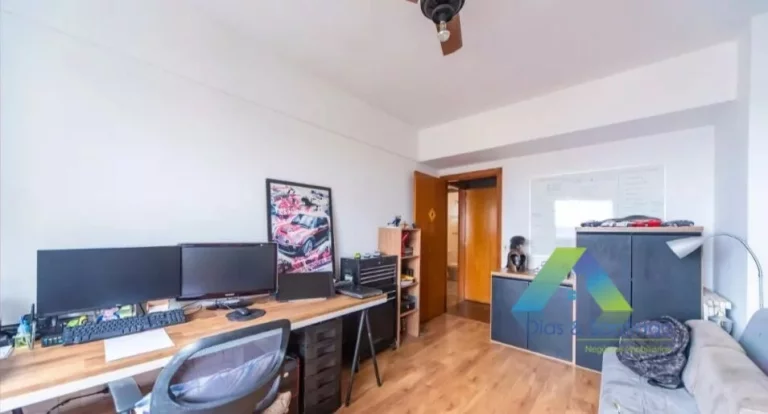 Imagem SANTO ANDRÉ Apartamento 180 metros, 4 dormitórios, 1 suíte, 2 vagas com ótima localização e valor !!
