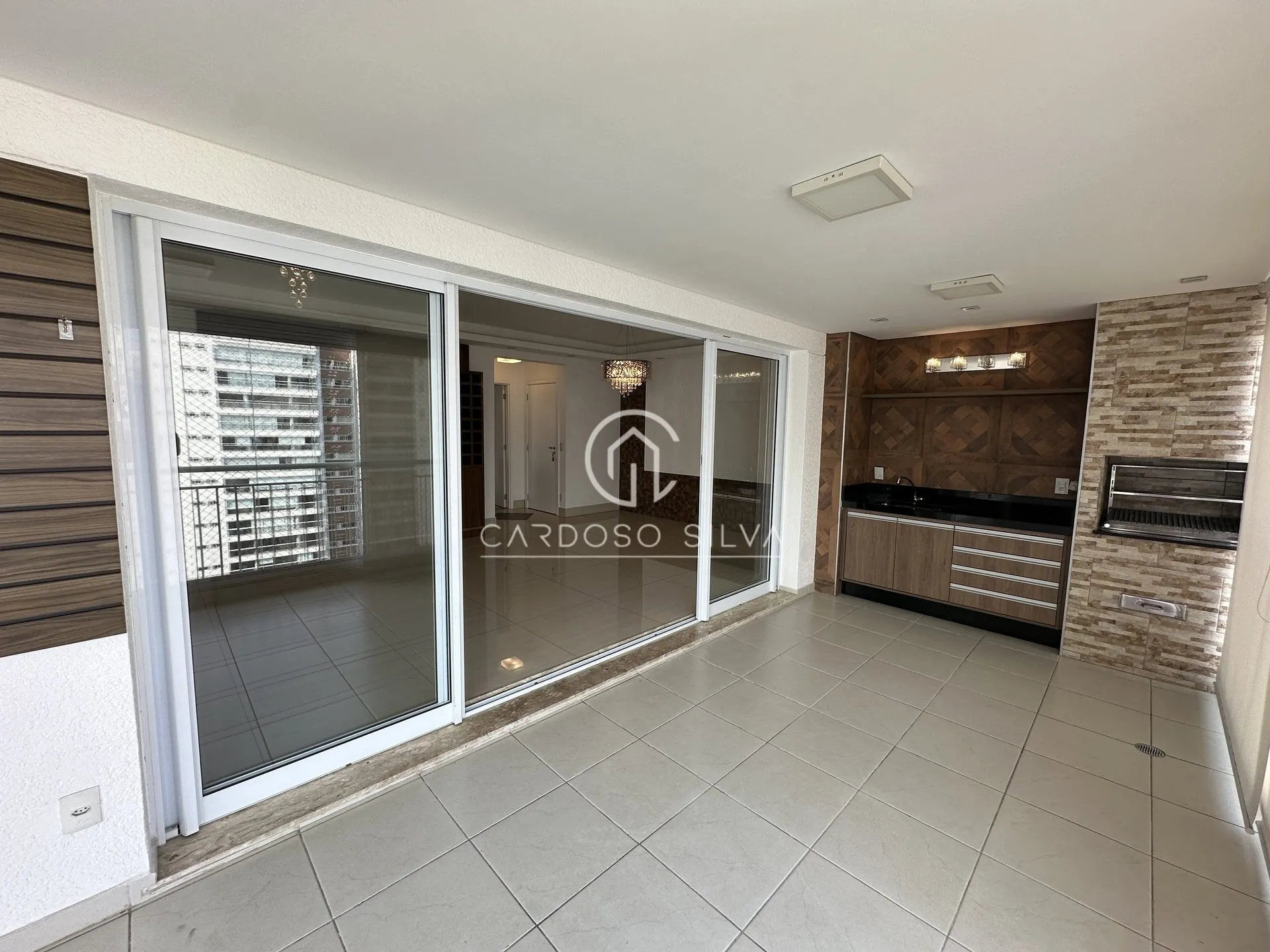Imagem Espaço Cerâmica - Condomínio Premier - Apartamento de 162m2 com 03 suítes e 03 vagas de garagem - Lazer Completo