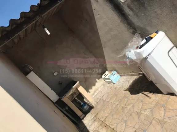 Imagem casa com 2 dormitórios sendo uma suíte, próximo ao centro de Boituva