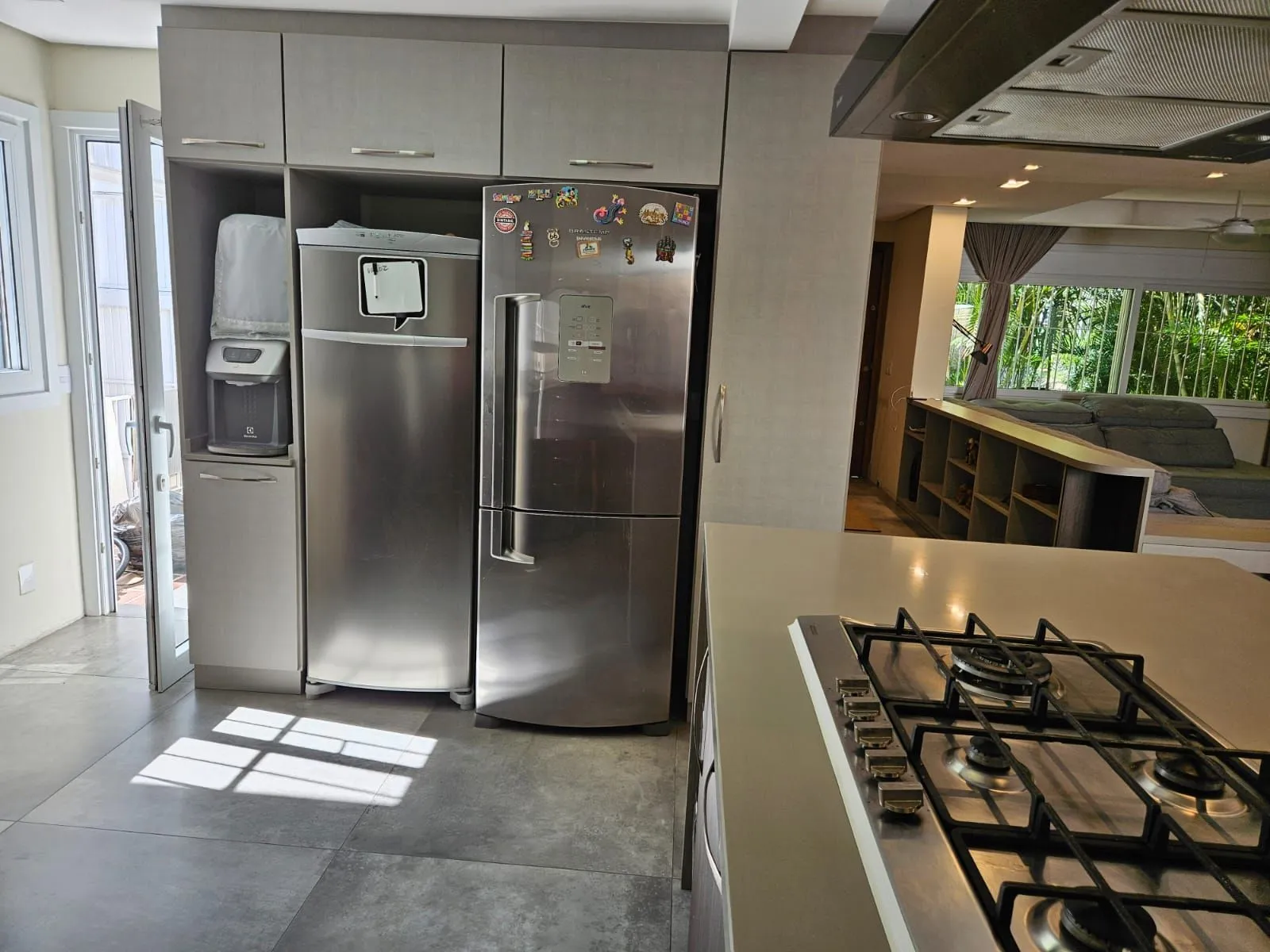 Imagem Casa em Condomínio, 03 dormitórios 04 Vagas, 229m² na Tristeza, Porto Alegre, RS!!