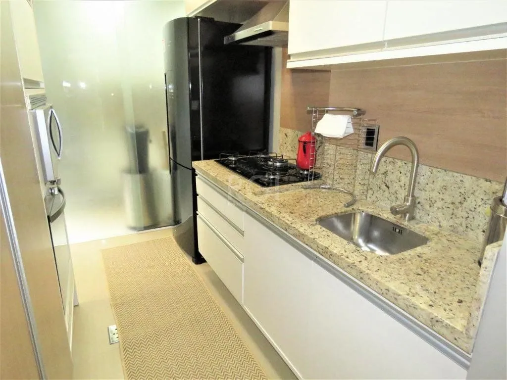 Imagem Ótima casa com 2 dormitórios com suíte master para Comprar