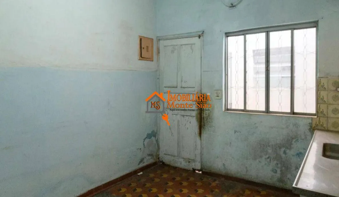 Imagem Casa com 3 dormitórios à venda, 240 m² por R$ 675.000 - Vila Augusta - Guarulhos/SP
