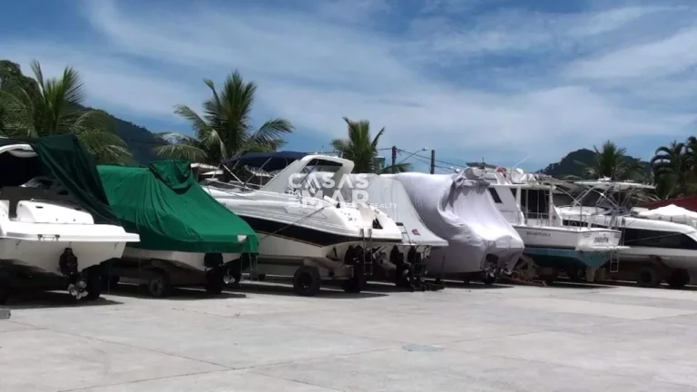 Imagem Imperdível oportunidade: Casa à venda em Angra dos Reis-RJ, Praia da Ribeira (cunhambebe) - 5 quartos, 4 suítes, 5 banheiros, 3 vagas, 250m²!