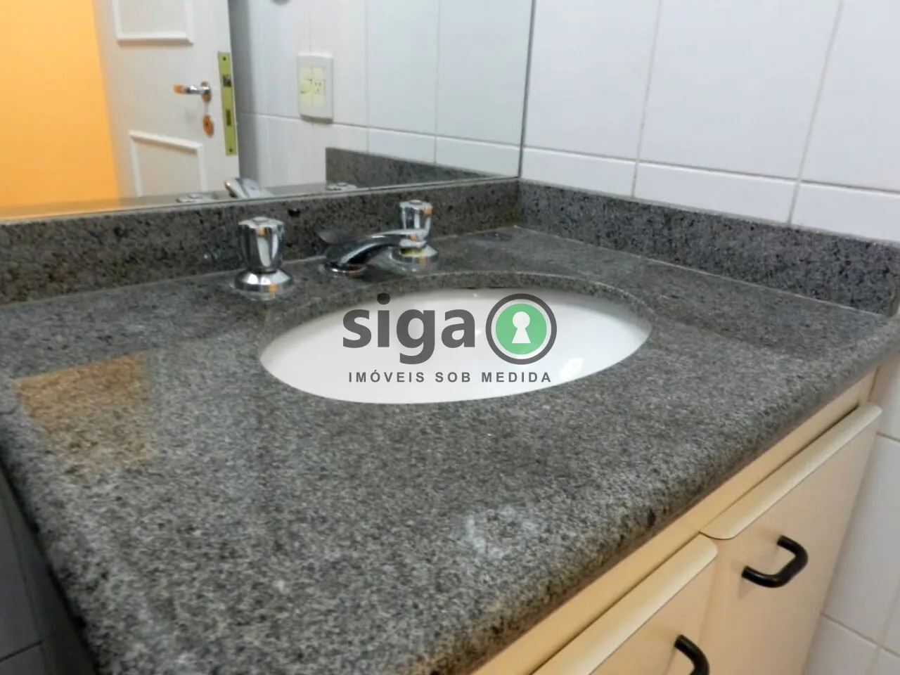 Imagem Apartamento com 2 quartos (1 Suíte) e Sacada com 70m² - Brooklin - São Paulo/SP