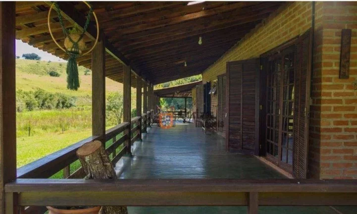 Imagem Sítio com 7 dormitórios à venda, 25000 m² por R$ 2.710.000,00 - Camanducaia - Camanducaia/MG