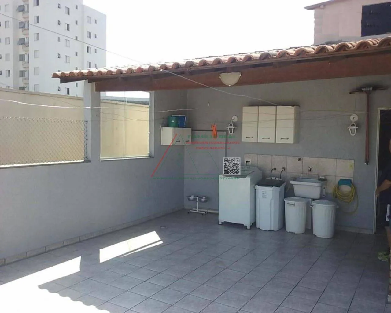 Imagem Sobrado para Venda ou Locação, na Vila Matilde, com 03 Dormitórios, sendo 03 Suítes