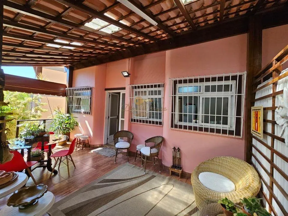 Imagem Casa em Condomínio para Venda em Teresópolis / RJ no bairro Bom Retiro