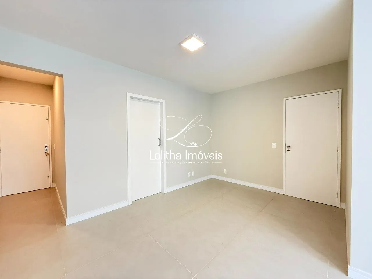 Imagem APARTAMENTO COM 3 DORMITÓRIOS À VENDA NO CENTRO DE FLORIANÓPOLIS/SC