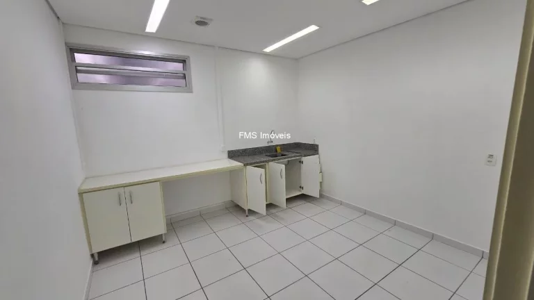 Imagem Aluguel de Galpão com 3.000m em Sorocaba - SP