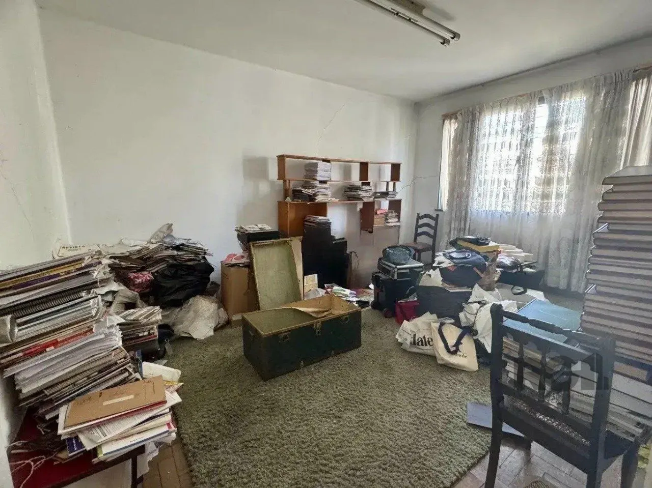 Imagem Casa de 5vquartos e 3 vagas de garagem no bairro Santana em Porto Alegre