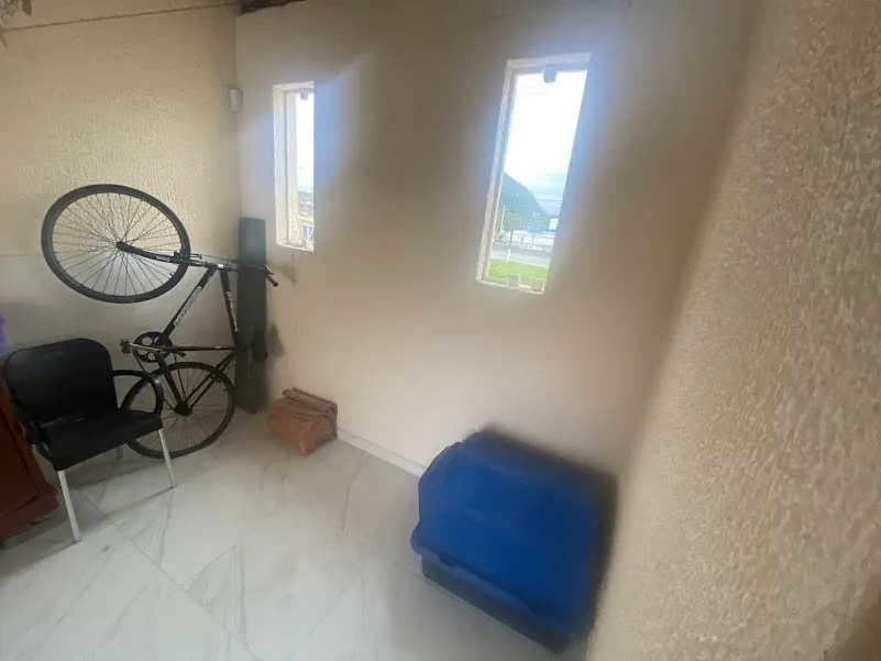 Imagem Casa para Venda em Mongaguá, Plataforma, 4 dormitórios, 3 suítes, 2 banheiros, 3 vagas
