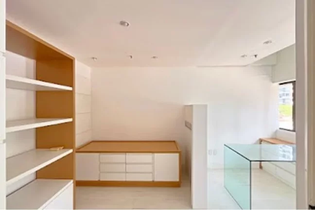 Imagem Sala para venda no bairro Moinhos de Vento em Porto Alegre
