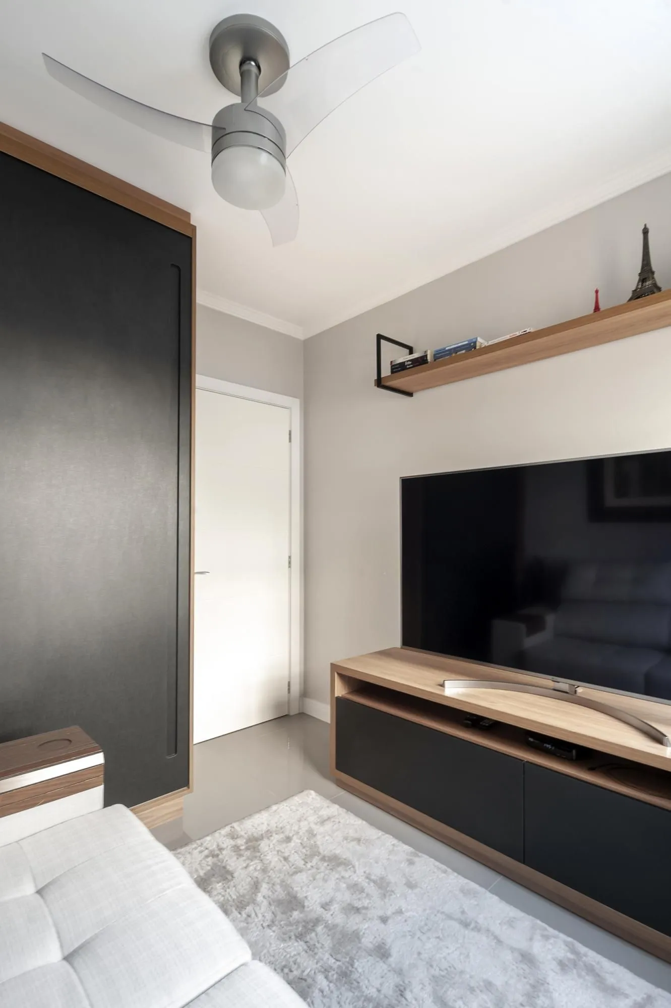 Imagem LINDO APARTAMENTO, PRONTO PARA MORAR.