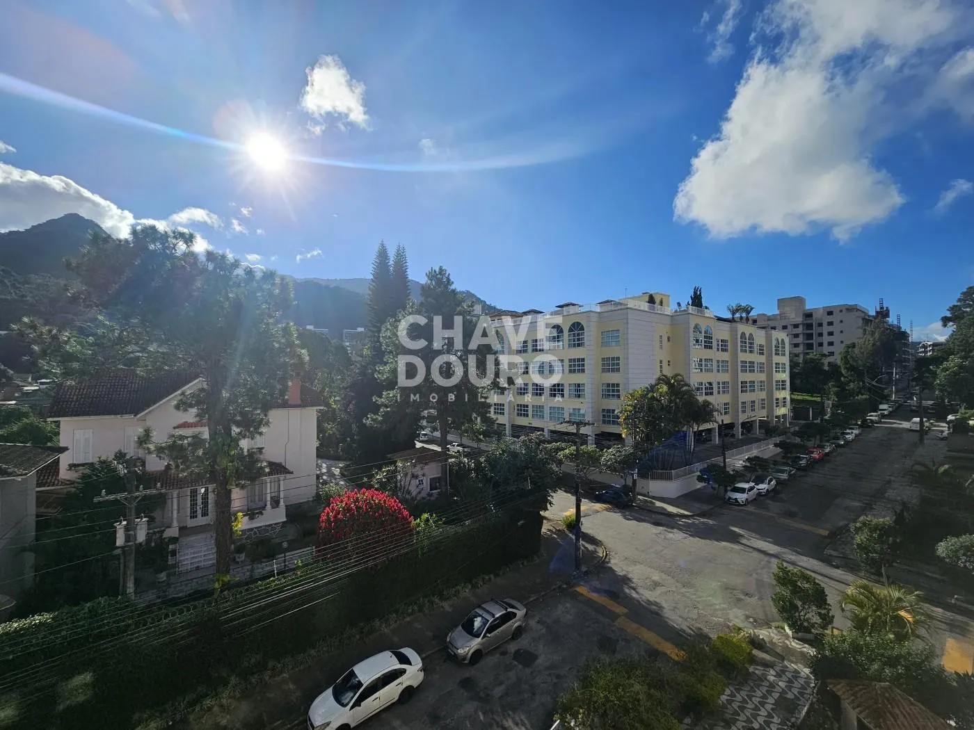Imagem Apartamento 2 Quartos (1 Suíte), 1 escritório com 90m² no Alto