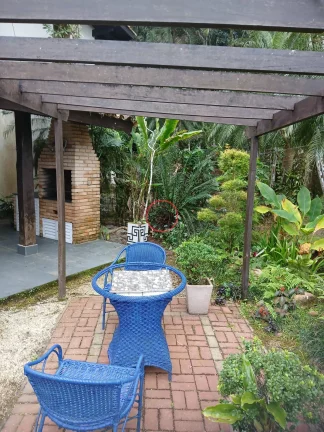 Imagem CASA A VENDA DENTRO DE CONDOMÍNIO EM FRENTE A PRAIA, COM 2 DORMITÓRIOS,VARANDA, JARDIM, CHURRASQUEIRA E 2 VAGAS PARA CARRO