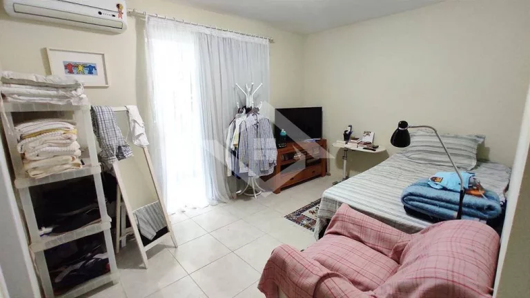 Imagem Casa Duplex com 4 suítes, 250m² condomínio Jardim Itaúna, Vargem Grande