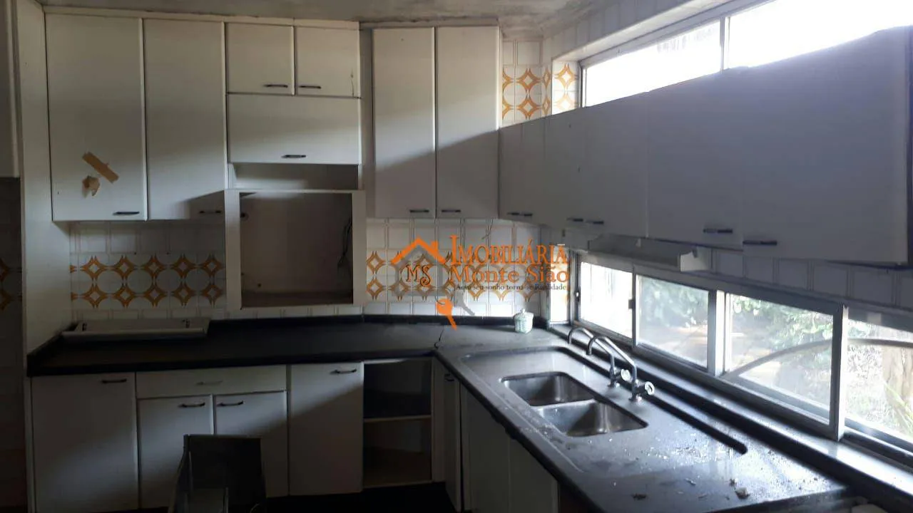 Imagem Casa com 6 dormitórios à venda, 600 m² por R$ 2.350.000,00 - Vila Rosália - Guarulhos/SP
