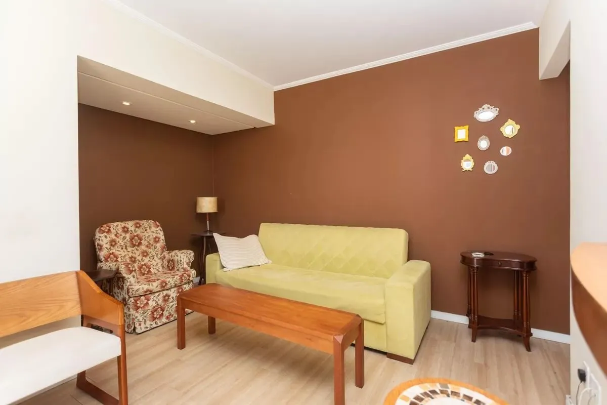 Imagem Apartamento de 2 dorm./ na Av. Independência, / Em frente ao Complexo Hospitalar Santa Casa e próximo à UFRGS.