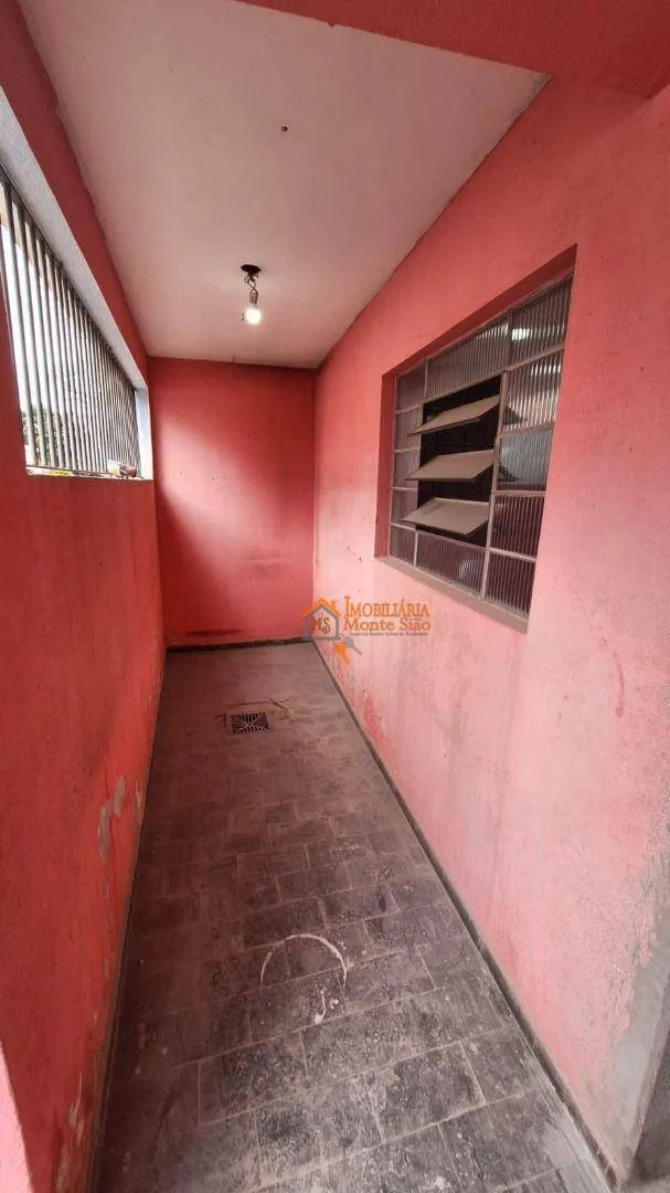 Imagem Casa com 8 dormitórios à venda, 600 m² por R$ 1.000.000,00 - Vila Nova Bonsucesso - Guarulhos/SP