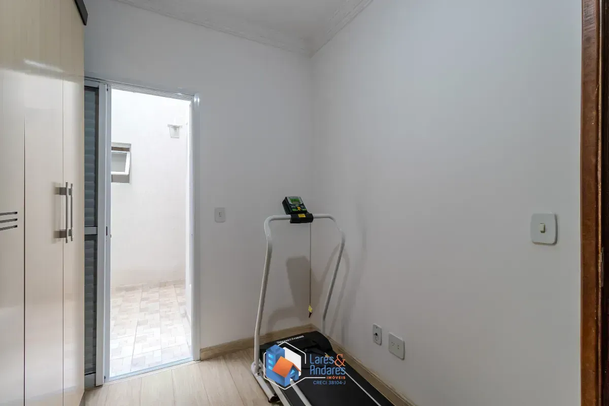 Imagem Casa para venda em Vila Marari com 3 quartos, sendo 2 suítes, 93m²
