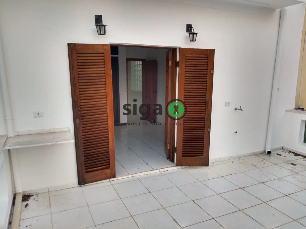 Imagem Sobrado com 3 Suítes, Sacada de 35m² e Espaços Planejados para sua Família.