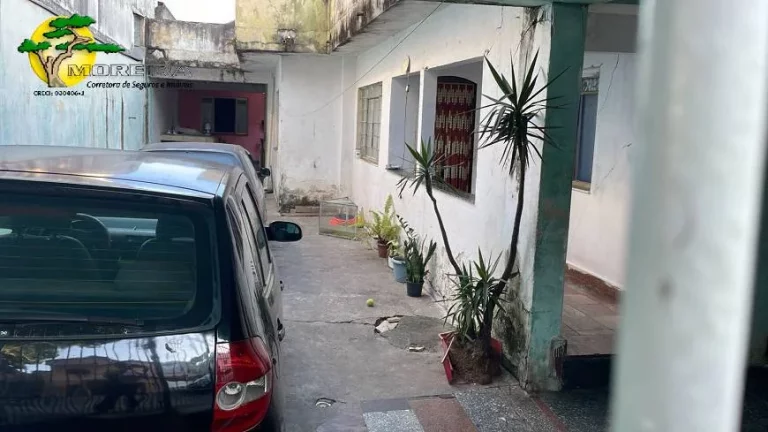 Imagem TERRENO COM DUAS CASAS PARA VENDA - JD PERI -