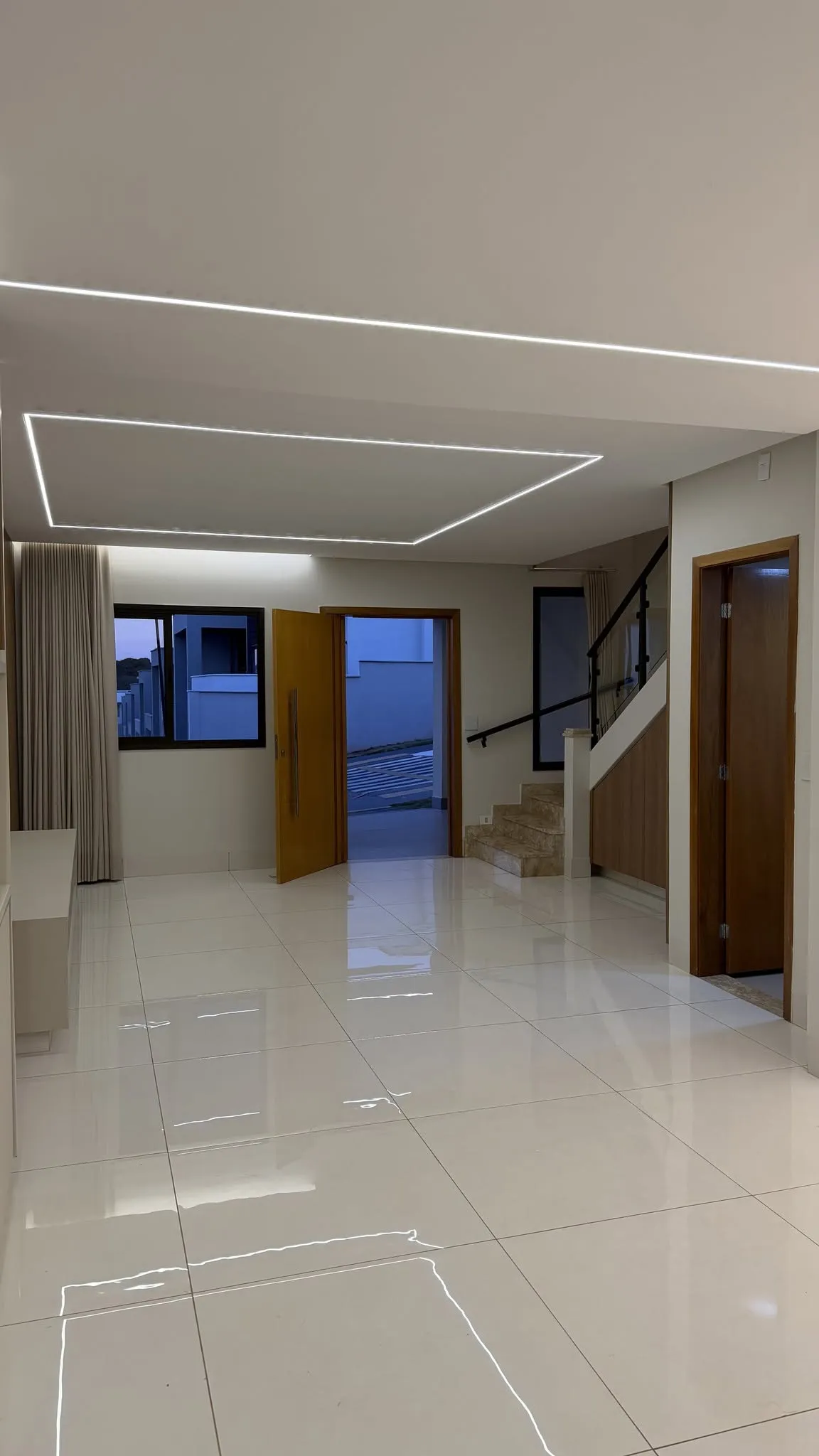 Imagem Sobrado Reformado No Villagio Di Capri
