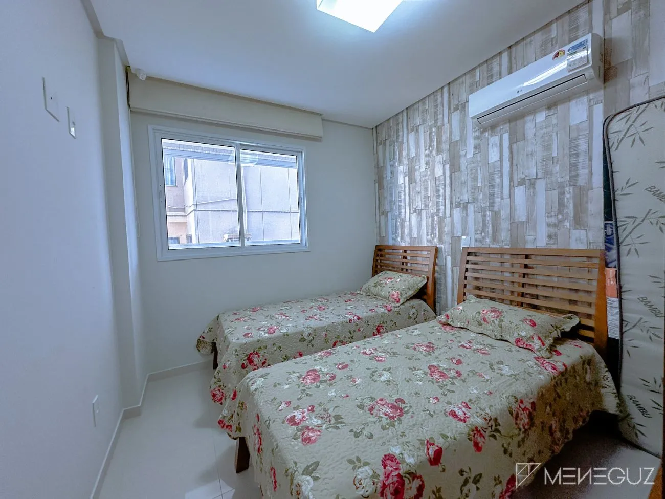 Imagem APARTAMENTO 3 QUARTOS A VENDA DE FRENTE PARA O MAR TOTALMENTE MOBILIADO E DECORADO