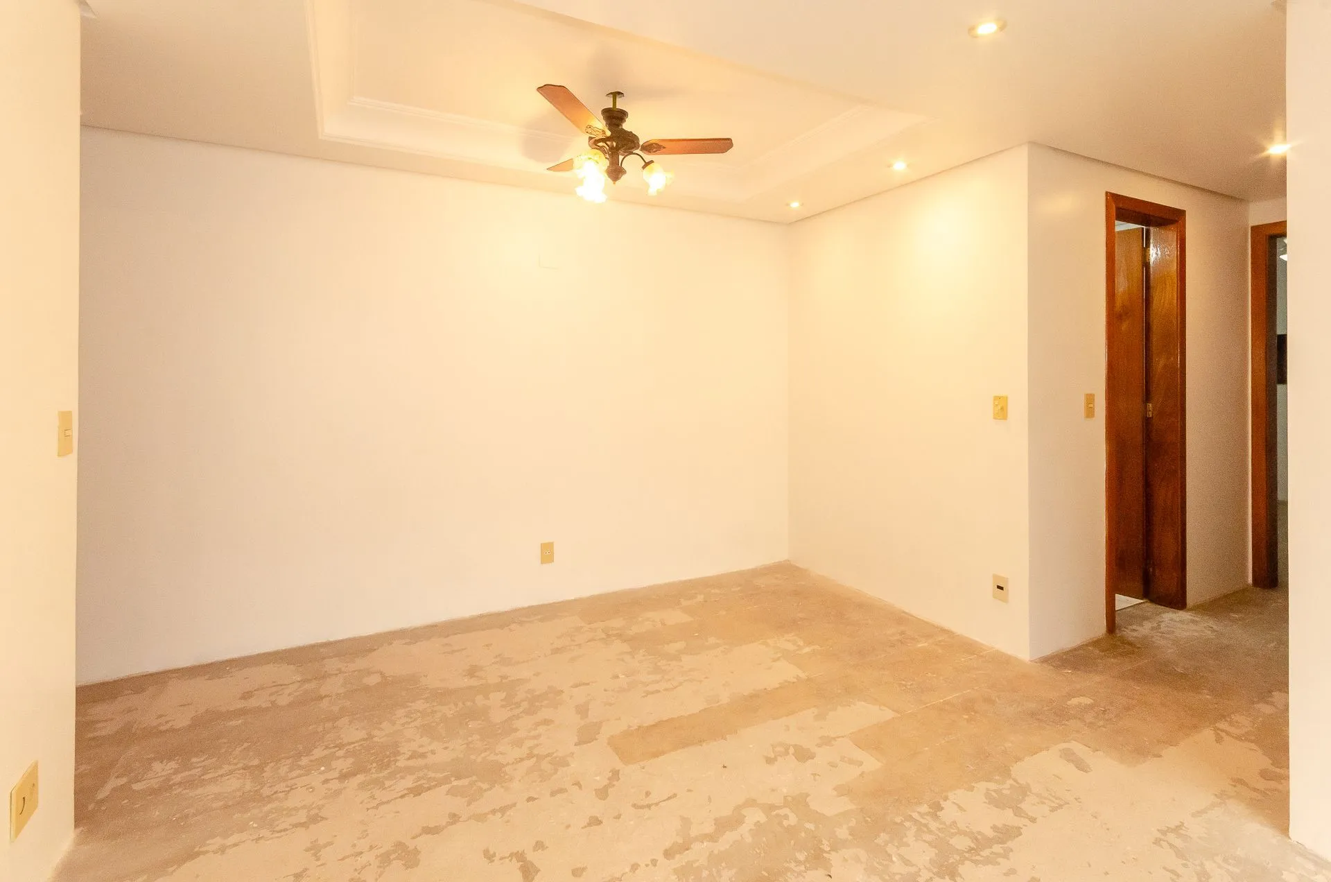 Imagem Edifício Luciana - Apartamento a venda com 2 dormitórios no Bairro Petrópolis