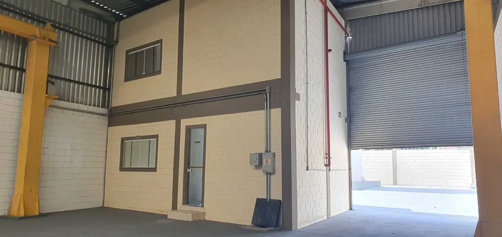 Imagem Galpão para alugar no Iporanga em Sorocaba com 1.000 m², terreno de 1.700 m² e opção de ponte rolante