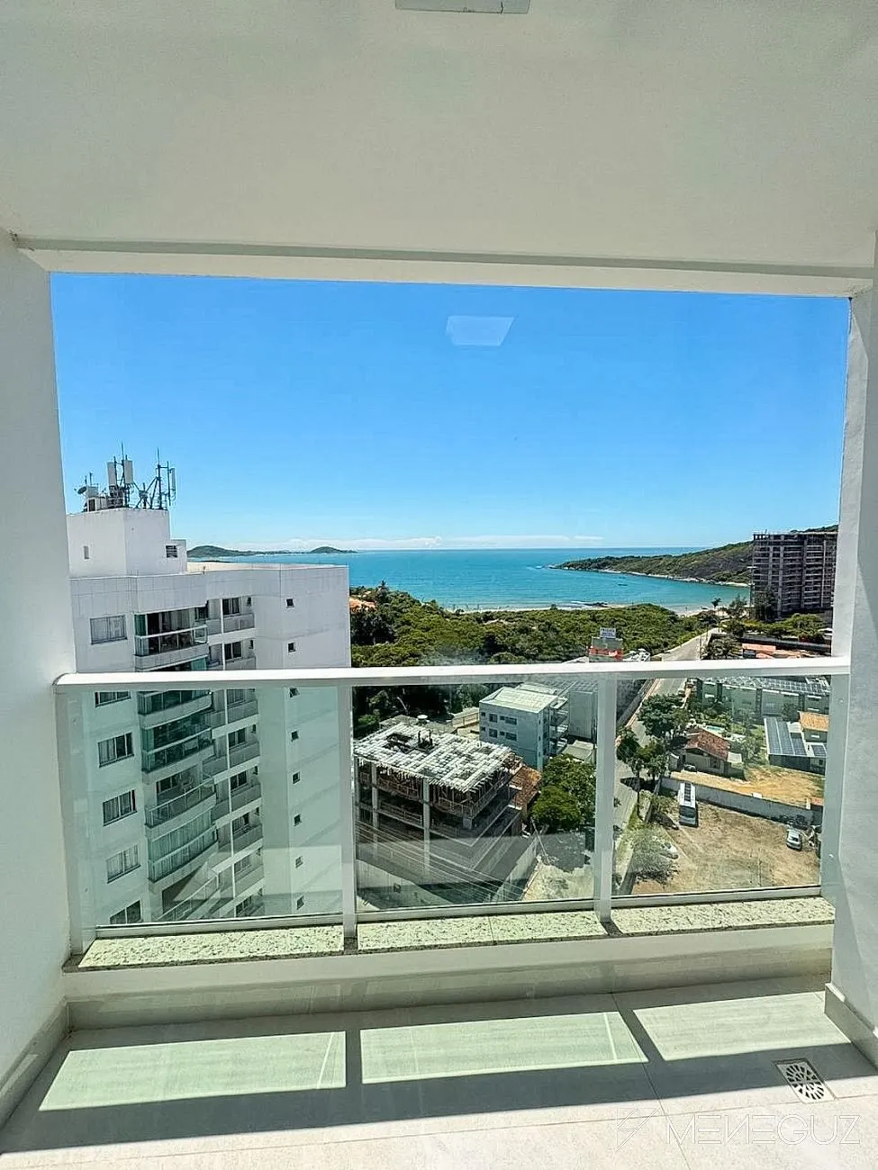 Imagem Cobertura 4 quartos a uma quadra do mar