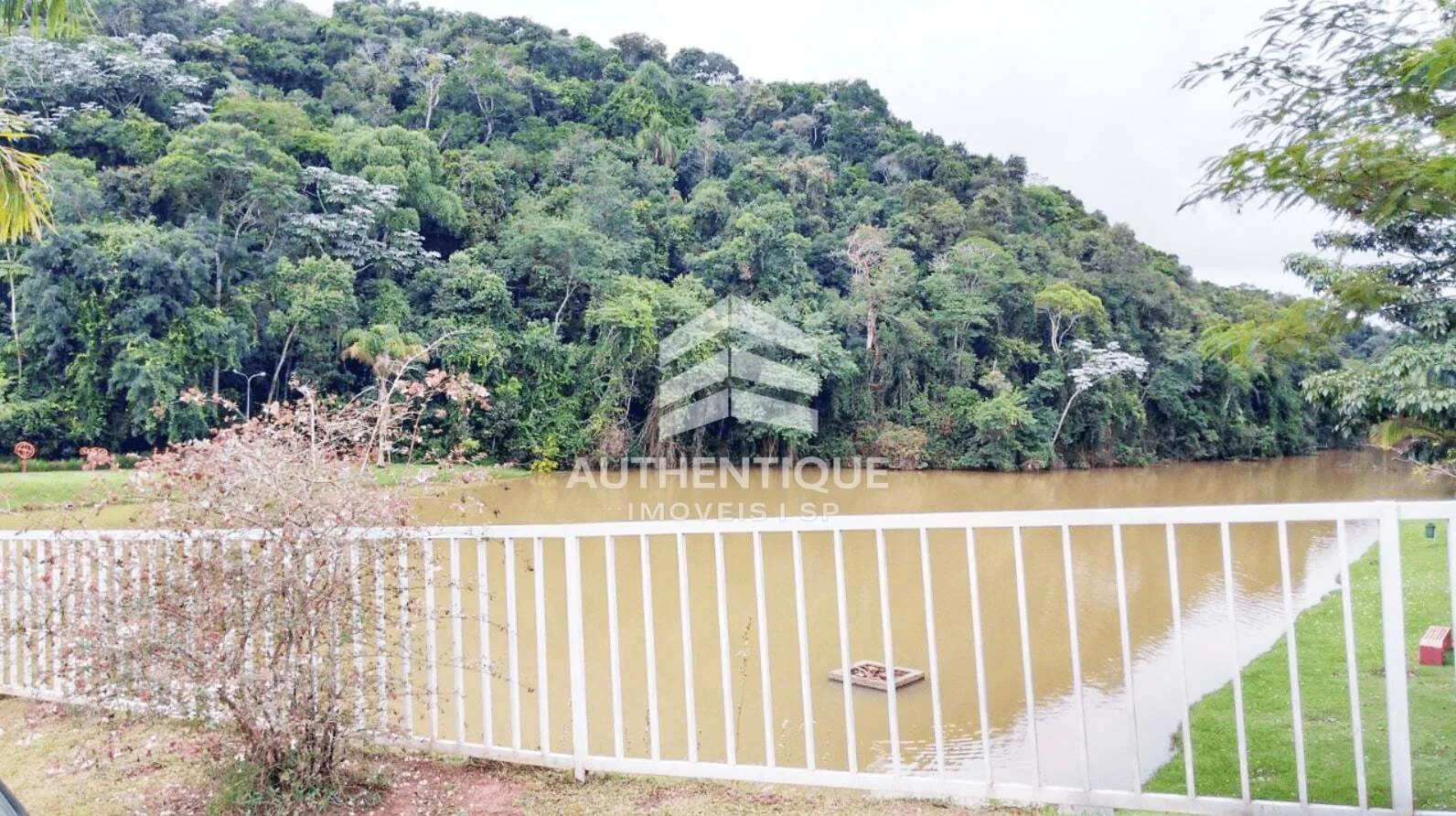 Imagem Aruã Lagos Mogi das Cruzes - Casa à venda no bairro Parque Residencial Itapeti - Mogi das Cruzes/SP